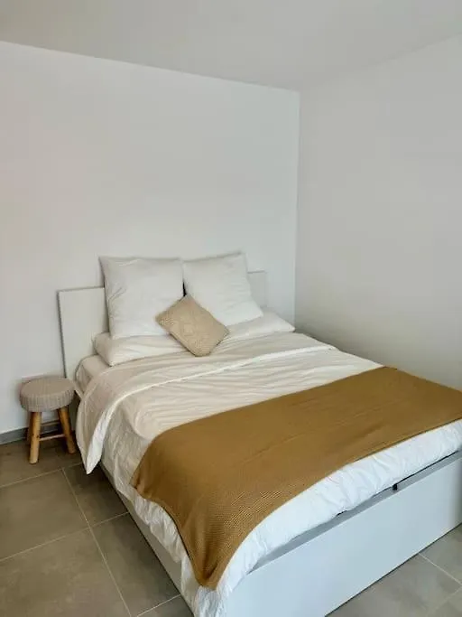 Appartement Newly Refurbished Modern Studio Parijs